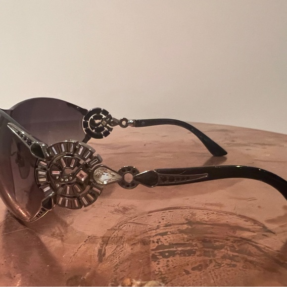 3 pairs of Bvlgari sunglasses - Picture 3 of 7